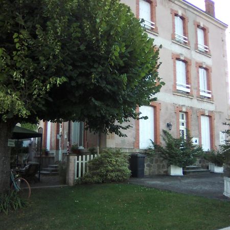La Ganse Blanche Usson-en-Forez Exterior foto
